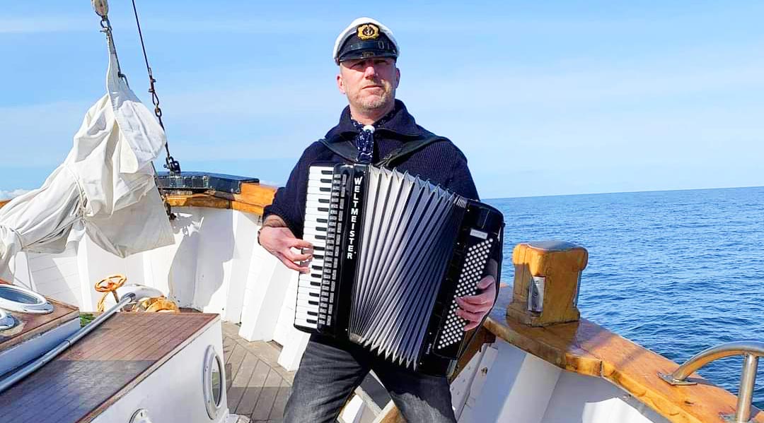 Musik bei Seebestattung Warnemünde