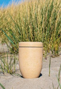 ökologisch abbaubare Urnen Warnemünde gelb