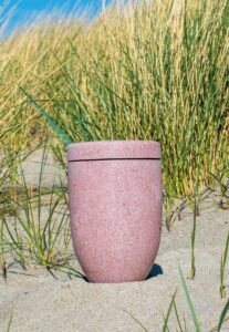 ökologisch abbaubare Urnen Warnemünde rosa