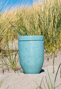 ökologisch abbaubare Urnen Warnemünde türkis