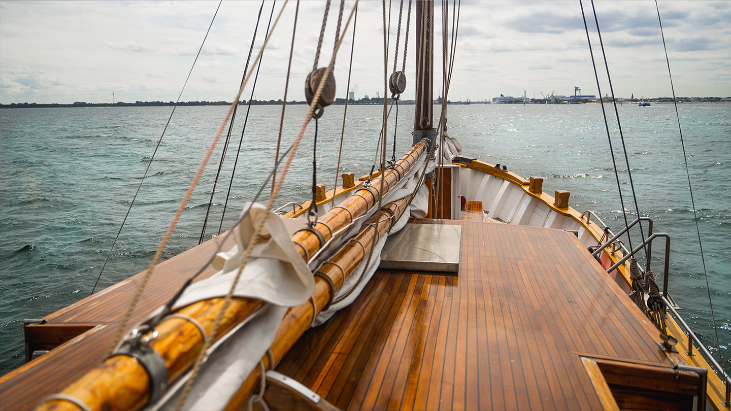 Notfall-Seebestattung – Was tun bei plötzlichem Tod im Ausland?